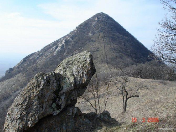 Главный символ Пятигорска «Гора Машук»