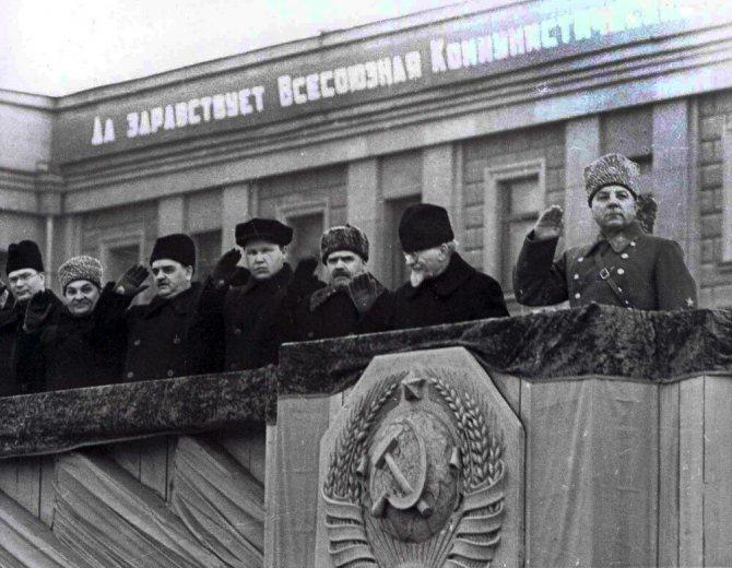 Как Куйбышев стал столицей СССР (16 фото)