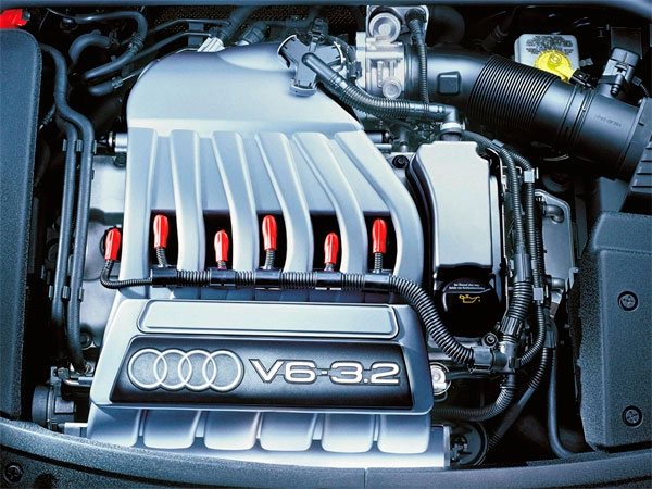 Подержанный Audi TT 8N: первые DSG, турбомоторы и сложность VR6