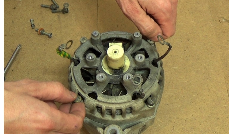 Все о ремонте двигателя генератора ВАЗ своими руками